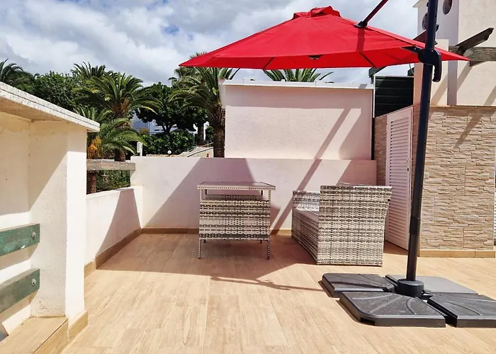 - Sea View Apartment *