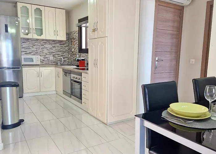 - Sea View Apartment *