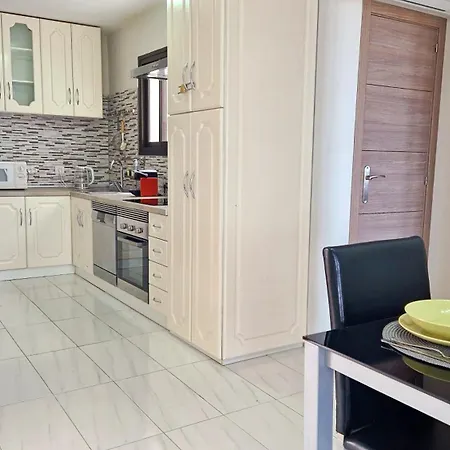 - Sea View Διαμέρισμα *