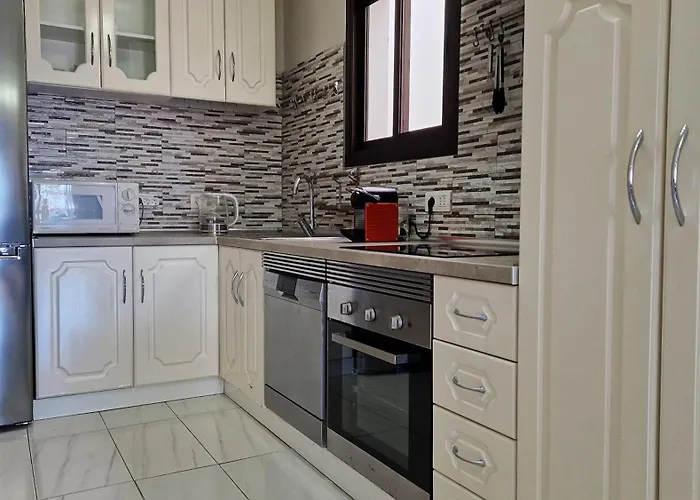 Апартаменты - Sea View Адехе