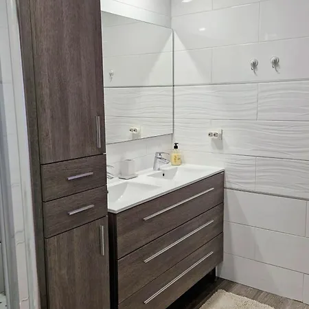 - Sea View Costa Adeje (Tenerife)