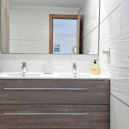 Apartament - Sea View *